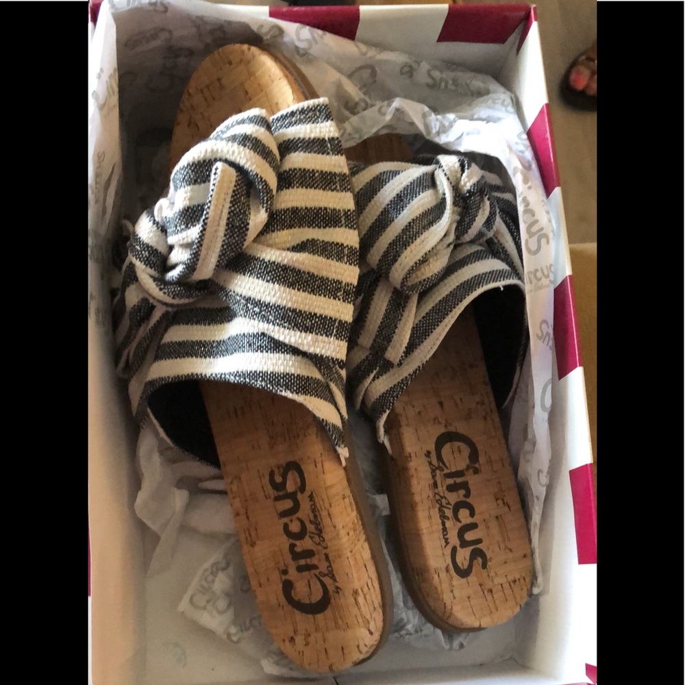 NIB Sam Edelman Slides